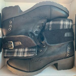 Black/plaid booties SOLD